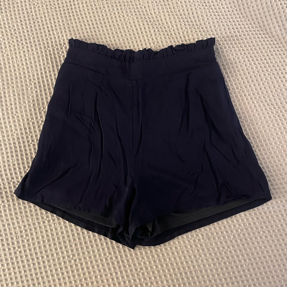 Women's Navy Ruffle Waist Shorts